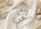 How Can You Choose the Right Solitaire Engagement Ring Deal During a Super Weekend Sale?