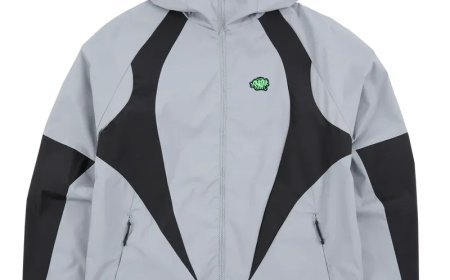 Syna World Jacket A Stylish Statement for Modern Streetwear