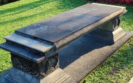 Creating a Lasting Memorial for Your Loved One