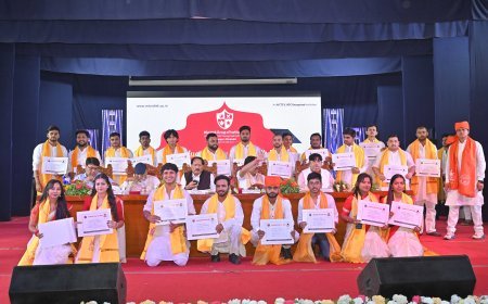 How Does a College in Varanasi Prepare Students for Professional Careers
