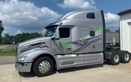 Why Grand Rapids Businesses Choose Truck Wraps to Promote Services and Reach Local Customers