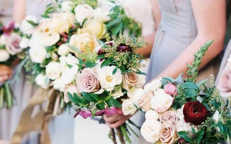 How to Personalise Wedding Flowers With Meaningful Floral Details