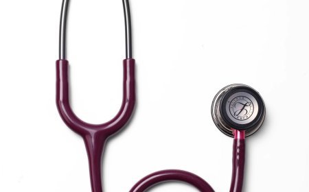 How Can a Medical Virtual Assistant Simplify Healthcare Operations?