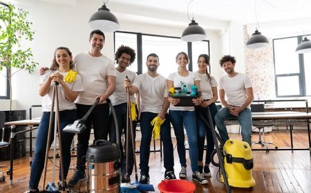 The Role of Commercial Cleaners in Walthamstow in Maintaining Clean Business Premises