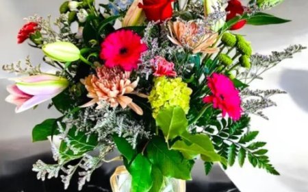 Fresh vs. Faux: Which Baby Shower Floral Route Saves You More Time and Money?