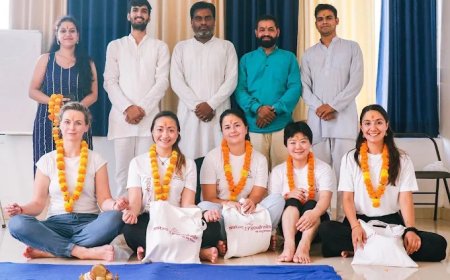 Rishikesh Through a New Lens: Yoga Education, Local Traditions and Outdoor Living