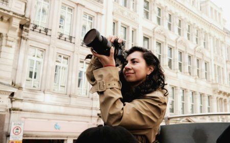 How to Hire Wedding Photographers in India: A Simple Guide for Couples