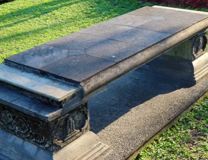 Creating a Lasting Memorial for Your Loved One