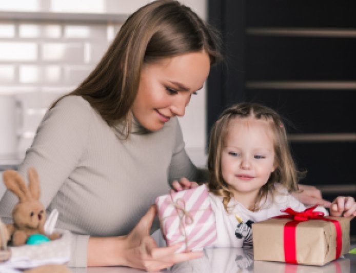 New Mom Gift Bundle: Postpartum Care Gifts, Baby Shower Ideas, Cotton Baby Essentials, and Newborn Gift Sets