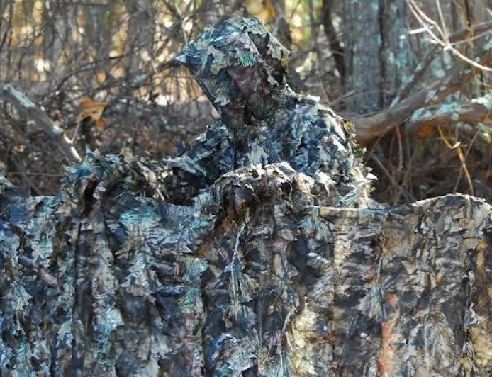 Titan 3D: Choosing a Ghillie Suit for Hunting in Natural Environments