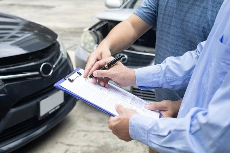 Understanding the Role of a Car Accident Lawyer in Singapore