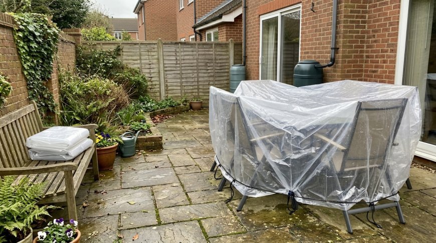 Protecting Outdoor Furniture with Clear Tarpaulins