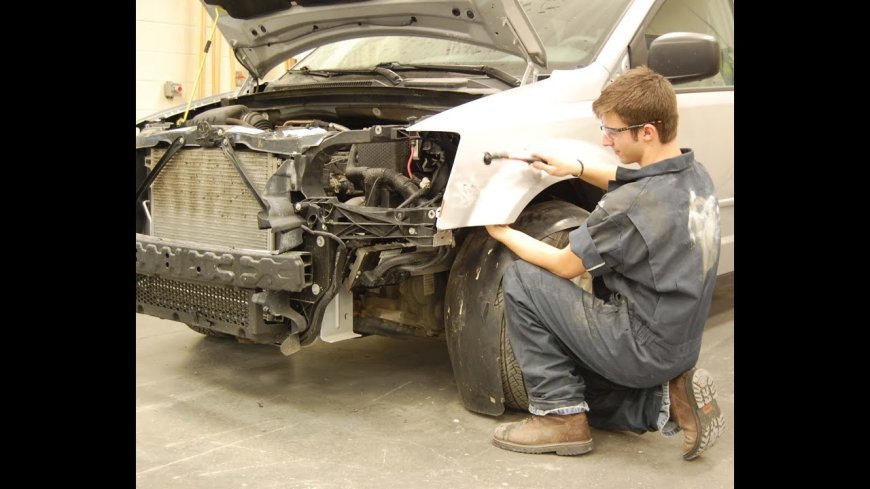 How to Choose a Car Body Repair Centre in London for Insurance Repairs?