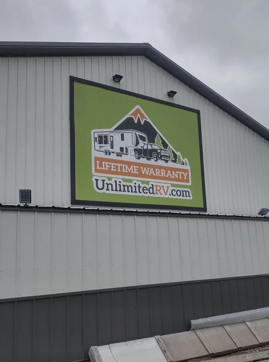 Choosing the Right Sign Shop in Liberty, MO for Your Business Signage Needs