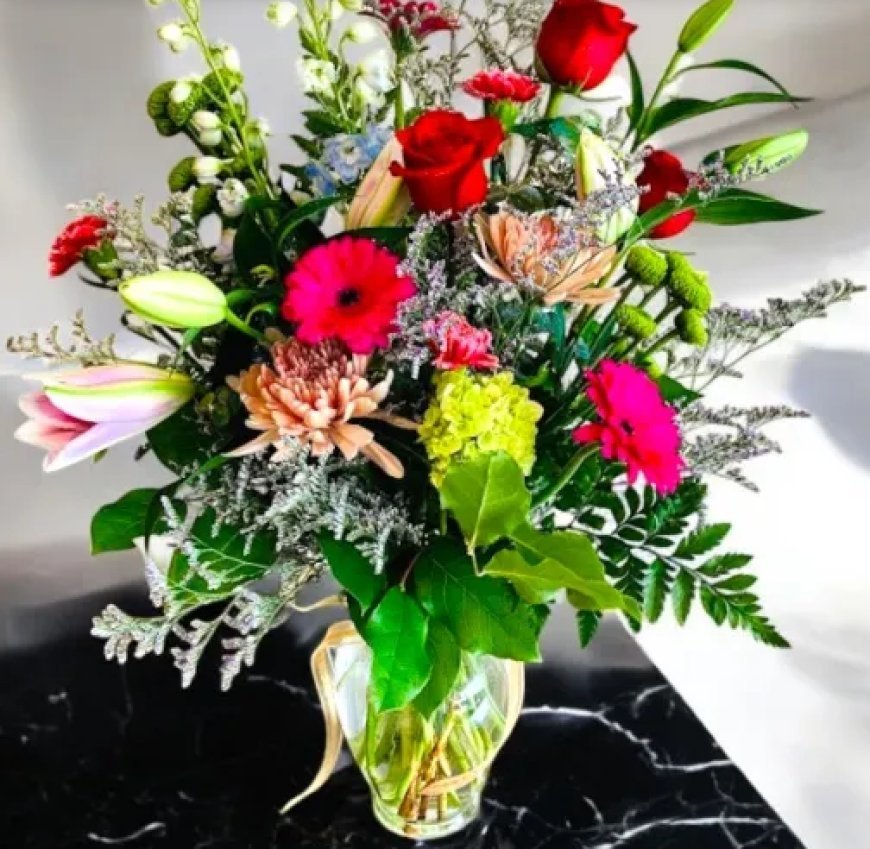 Fresh vs. Faux: Which Baby Shower Floral Route Saves You More Time and Money?