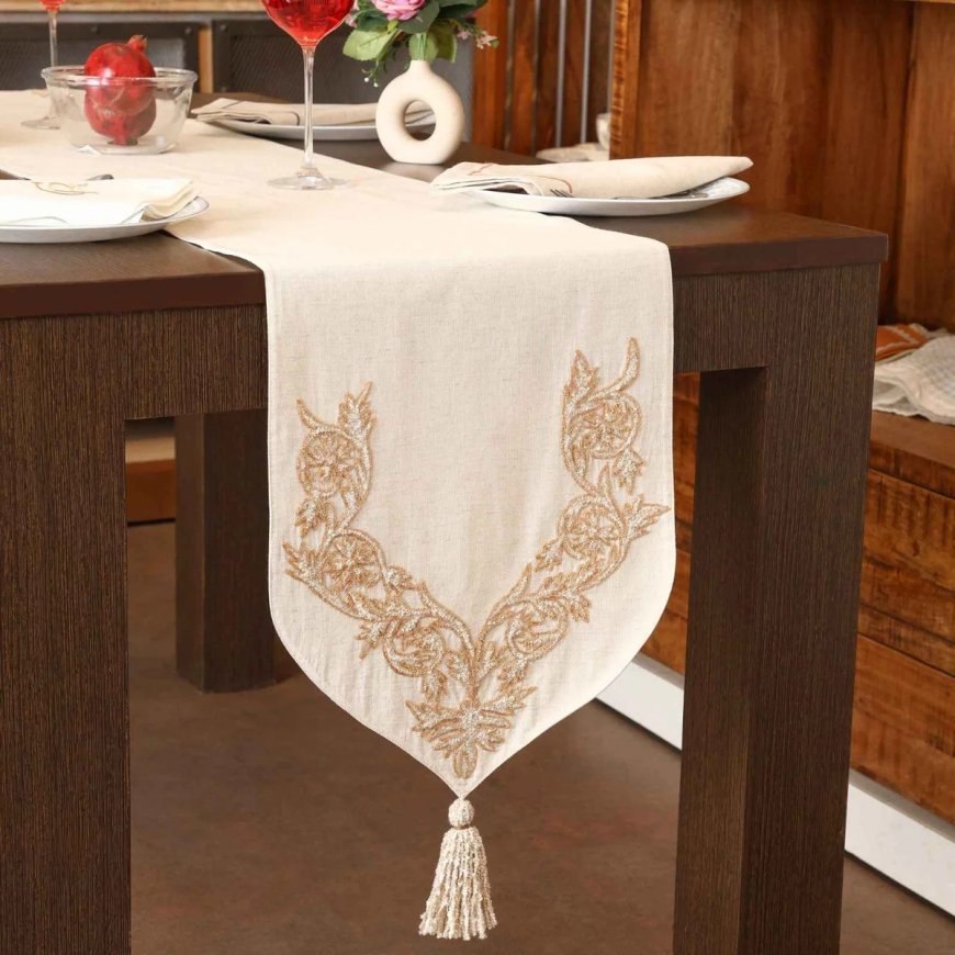 How to Select the Perfect Luxury Table Runner for Festive Celebrations