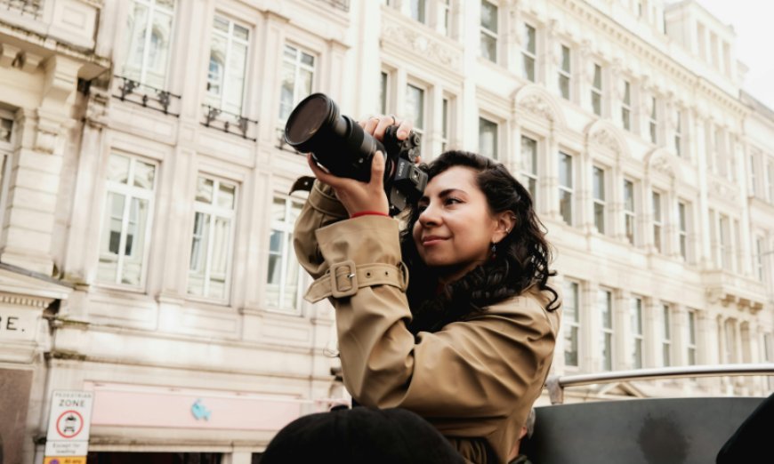 How to Hire Wedding Photographers in India: A Simple Guide for Couples